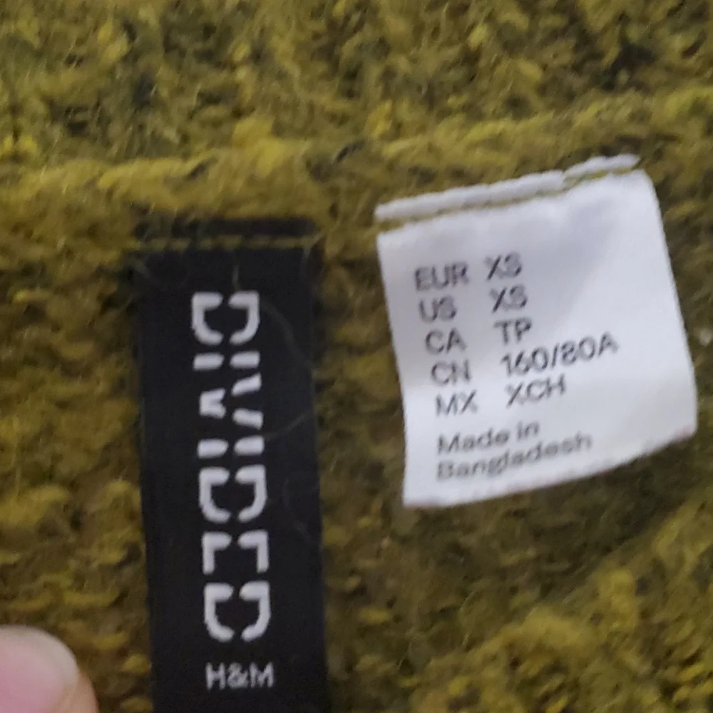 Sweater - Picture 2 of 3